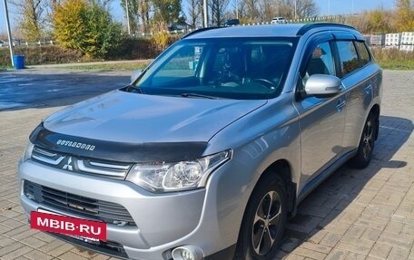 Mitsubishi Outlander III рестайлинг 3, 2012 год, 1 320 000 рублей, 6 фотография