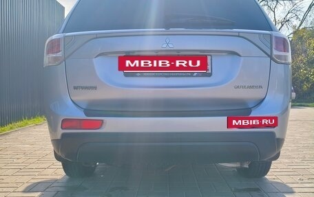 Mitsubishi Outlander III рестайлинг 3, 2012 год, 1 320 000 рублей, 9 фотография