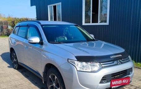 Mitsubishi Outlander III рестайлинг 3, 2012 год, 1 320 000 рублей, 23 фотография