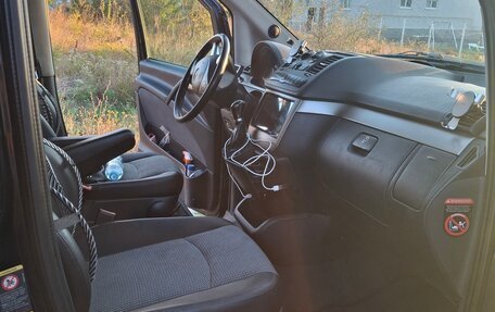 Mercedes-Benz Viano, 2012 год, 2 250 000 рублей, 4 фотография