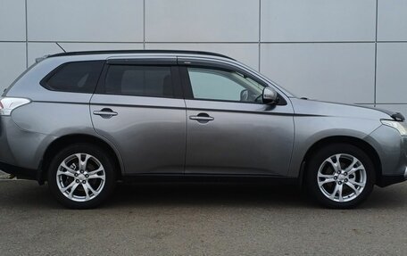 Mitsubishi Outlander III рестайлинг 3, 2012 год, 1 300 000 рублей, 4 фотография