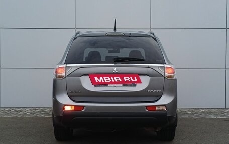 Mitsubishi Outlander III рестайлинг 3, 2012 год, 1 300 000 рублей, 6 фотография