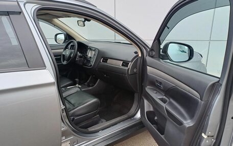 Mitsubishi Outlander III рестайлинг 3, 2012 год, 1 300 000 рублей, 16 фотография