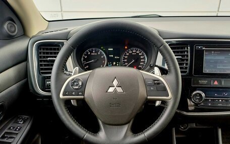 Mitsubishi Outlander III рестайлинг 3, 2012 год, 1 300 000 рублей, 22 фотография