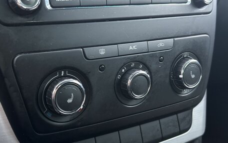 Skoda Yeti I рестайлинг, 2015 год, 1 159 000 рублей, 17 фотография