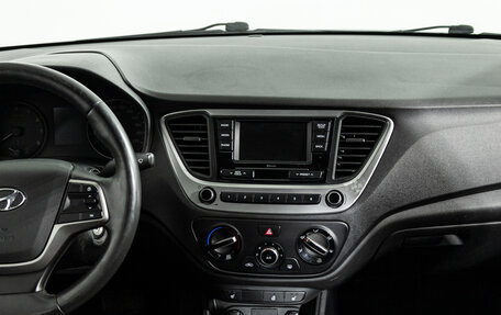 Hyundai Solaris II рестайлинг, 2018 год, 999 700 рублей, 14 фотография
