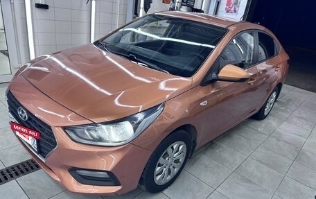Hyundai Solaris II рестайлинг, 2017 год, 980 000 рублей, 2 фотография