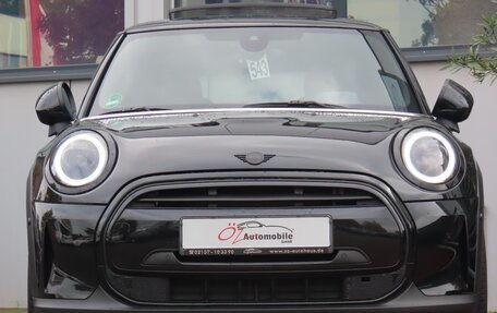 MINI Hatch, 2023 год, 2 310 001 рублей, 2 фотография