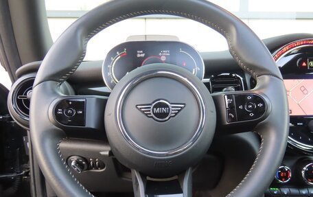 MINI Hatch, 2023 год, 2 310 001 рублей, 13 фотография