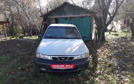 Daewoo Nexia I рестайлинг, 2000 год, 60 000 рублей, 2 фотография