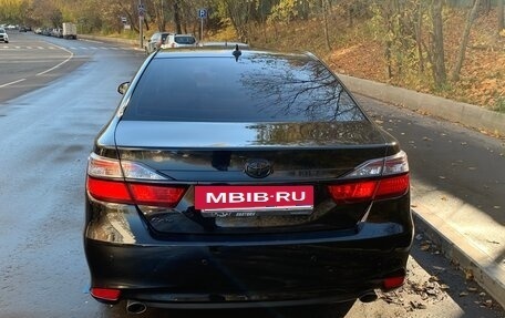 Toyota Camry, 2017 год, 2 285 000 рублей, 3 фотография