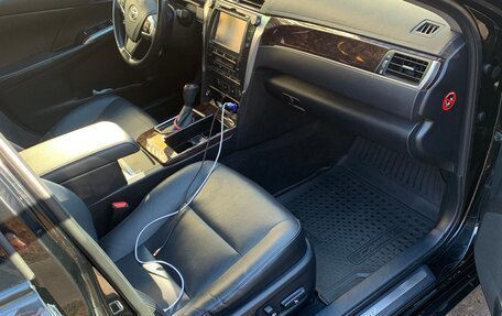 Toyota Camry, 2017 год, 2 285 000 рублей, 6 фотография