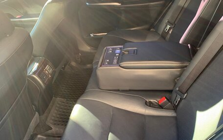 Toyota Camry, 2017 год, 2 285 000 рублей, 9 фотография