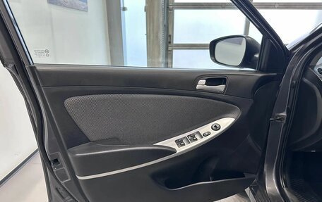 Hyundai Solaris II рестайлинг, 2012 год, 830 000 рублей, 11 фотография