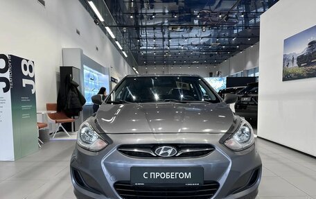 Hyundai Solaris II рестайлинг, 2012 год, 830 000 рублей, 2 фотография