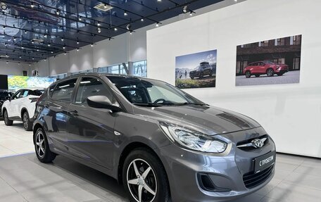 Hyundai Solaris II рестайлинг, 2012 год, 830 000 рублей, 3 фотография