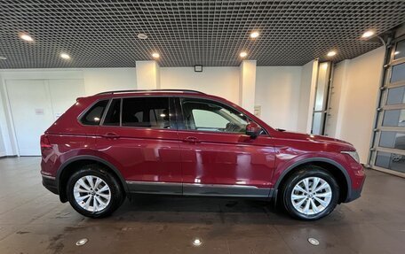 Volkswagen Tiguan II, 2021 год, 2 749 000 рублей, 2 фотография