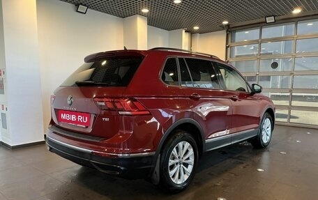 Volkswagen Tiguan II, 2021 год, 2 749 000 рублей, 3 фотография