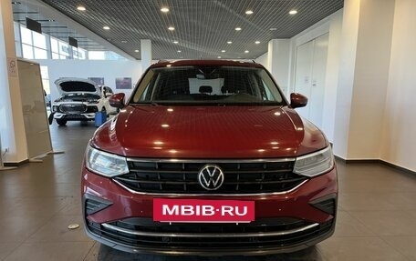 Volkswagen Tiguan II, 2021 год, 2 749 000 рублей, 8 фотография