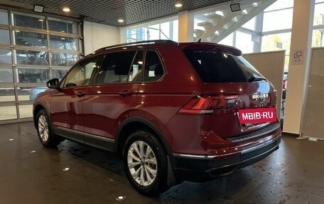 Volkswagen Tiguan II, 2021 год, 2 749 000 рублей, 5 фотография