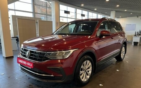 Volkswagen Tiguan II, 2021 год, 2 749 000 рублей, 7 фотография