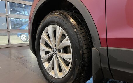 Volkswagen Tiguan II, 2021 год, 2 749 000 рублей, 20 фотография