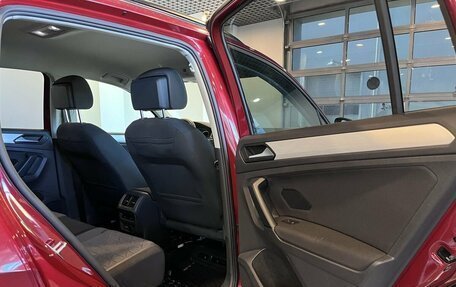 Volkswagen Tiguan II, 2021 год, 2 749 000 рублей, 26 фотография