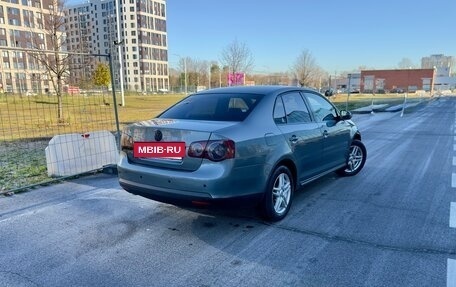 Volkswagen Jetta VII, 2010 год, 500 000 рублей, 2 фотография
