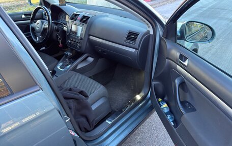 Volkswagen Jetta VII, 2010 год, 500 000 рублей, 7 фотография