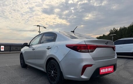 KIA Rio IV, 2018 год, 895 000 рублей, 6 фотография