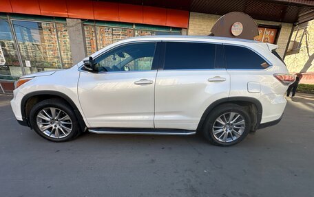 Toyota Highlander III, 2014 год, 2 800 000 рублей, 9 фотография