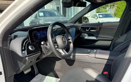 Mercedes-Benz E-Класс, 2024 год, 7 555 000 рублей, 28 фотография