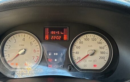 Renault Logan I, 2005 год, 130 000 рублей, 8 фотография