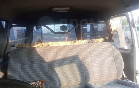 Toyota HiAce H100, 1998 год, 470 000 рублей, 3 фотография
