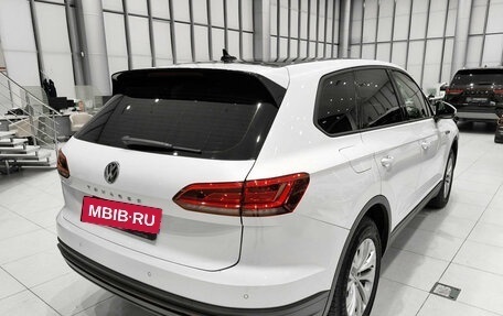 Volkswagen Touareg III, 2018 год, 4 550 000 рублей, 9 фотография