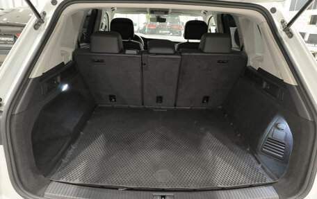 Volkswagen Touareg III, 2018 год, 4 550 000 рублей, 14 фотография