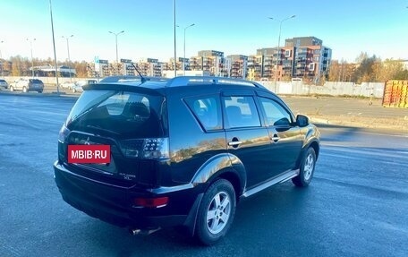 Mitsubishi Outlander III рестайлинг 3, 2010 год, 810 000 рублей, 4 фотография