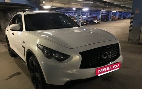 Infiniti FX II, 2012 год, 2 650 000 рублей, 5 фотография