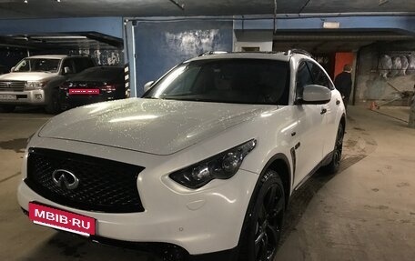 Infiniti FX II, 2012 год, 2 650 000 рублей, 4 фотография