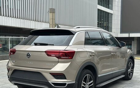 Volkswagen T-Roc I, 2023 год, 2 185 000 рублей, 5 фотография