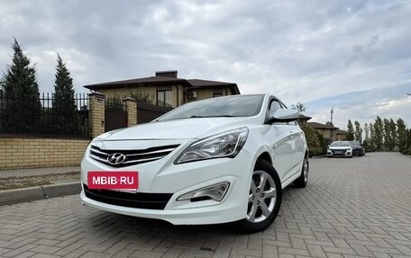 Hyundai Solaris II рестайлинг, 2016 год, 970 000 рублей, 1 фотография