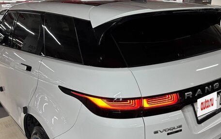 Land Rover Range Rover Evoque II, 2019 год, 2 800 000 рублей, 6 фотография