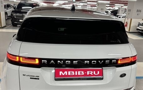 Land Rover Range Rover Evoque II, 2019 год, 2 800 000 рублей, 13 фотография