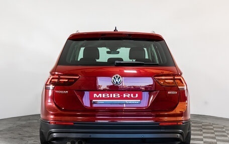 Volkswagen Tiguan II, 2019 год, 2 699 000 рублей, 6 фотография