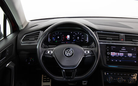 Volkswagen Tiguan II, 2019 год, 2 699 000 рублей, 10 фотография