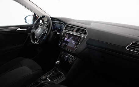 Volkswagen Tiguan II, 2019 год, 2 699 000 рублей, 11 фотография