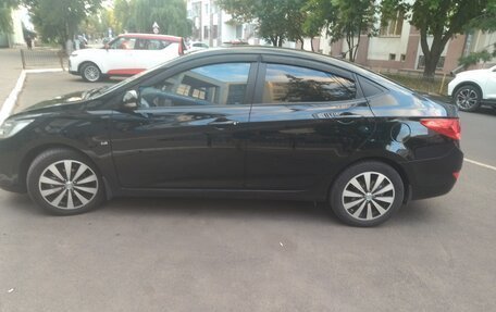 Hyundai Solaris II рестайлинг, 2013 год, 815 000 рублей, 5 фотография