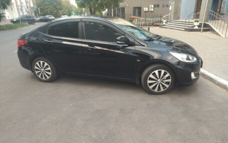 Hyundai Solaris II рестайлинг, 2013 год, 815 000 рублей, 6 фотография