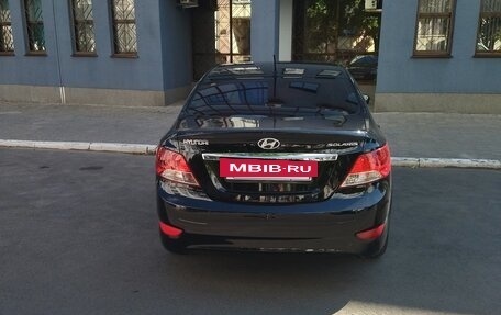 Hyundai Solaris II рестайлинг, 2013 год, 815 000 рублей, 2 фотография