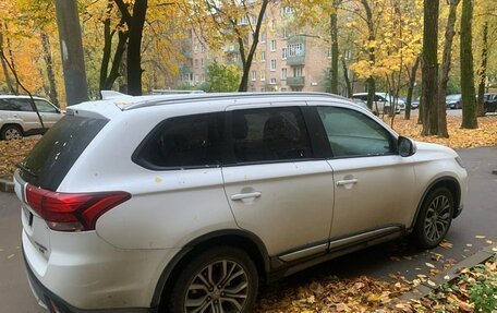 Mitsubishi Outlander III рестайлинг 3, 2017 год, 2 250 000 рублей, 6 фотография